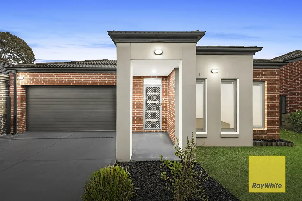 Mernda 4房  Walking Distance to St Joseph's Catholic School & Mernda Primary, Childcare & Mernda Village Shopping Centre
