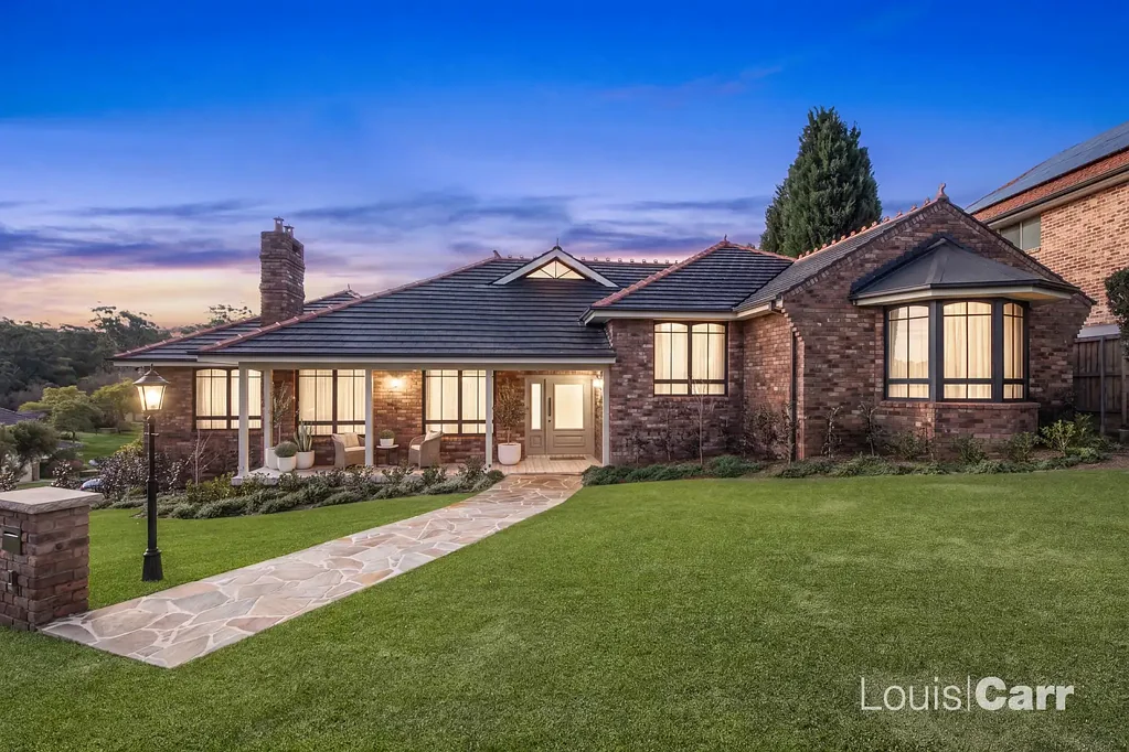 West Pennant Hills 5غرفة نوم Absolute Dream Home: Luxe Family Residence, Breathtaking Renovation, 900m to Station