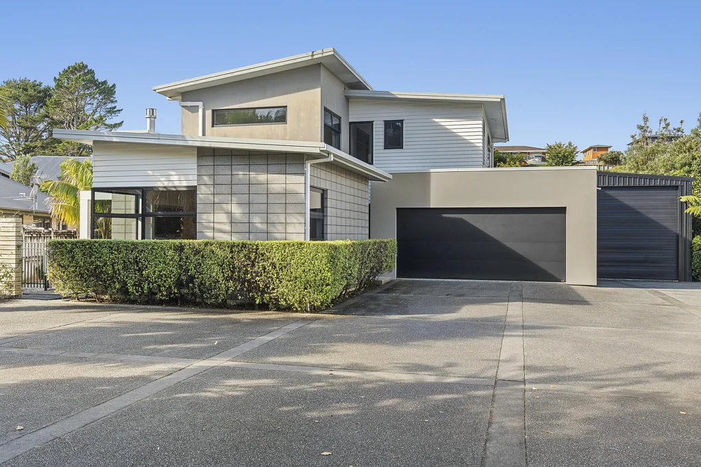 Hurworth 4房  Family standout with space for toys