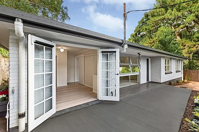 Nambour 4房  Fully Renovated, Light-Filled Living with a Generous Backyard