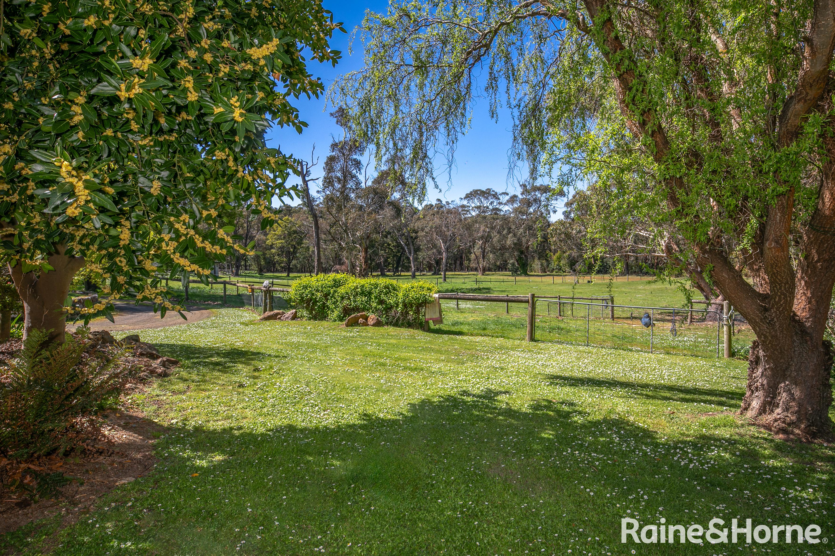 153 COFFEYS RD, BULLENGAROOK VIC 3437, 0 Kuwarto, 0 Banyo, House