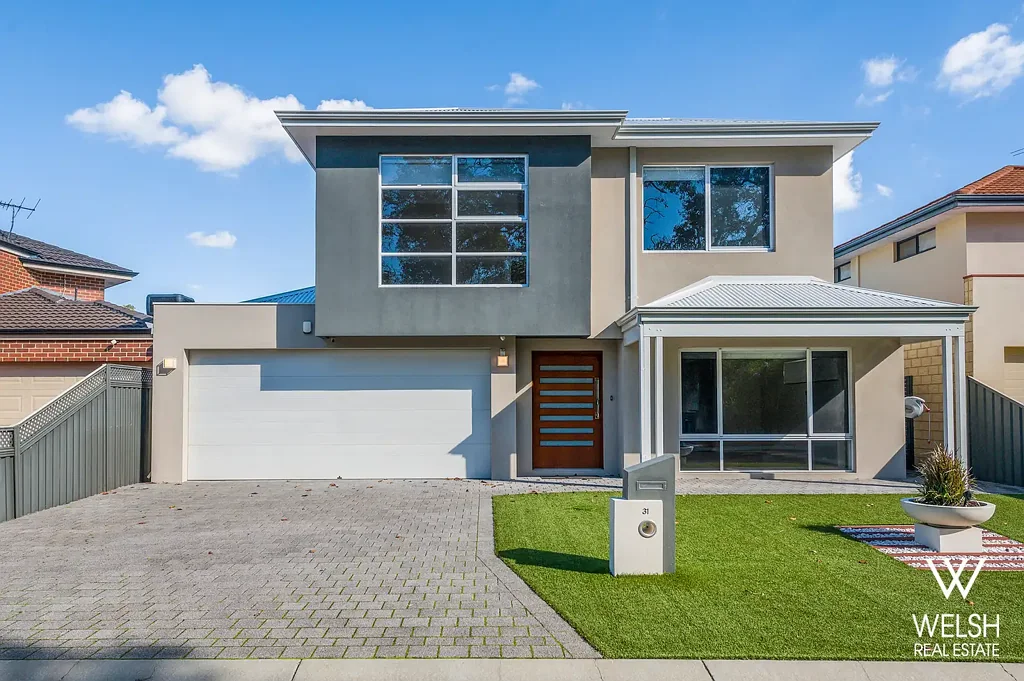 LUXURY LIVING IN A "LIVING THE DREAM" LOCATION!