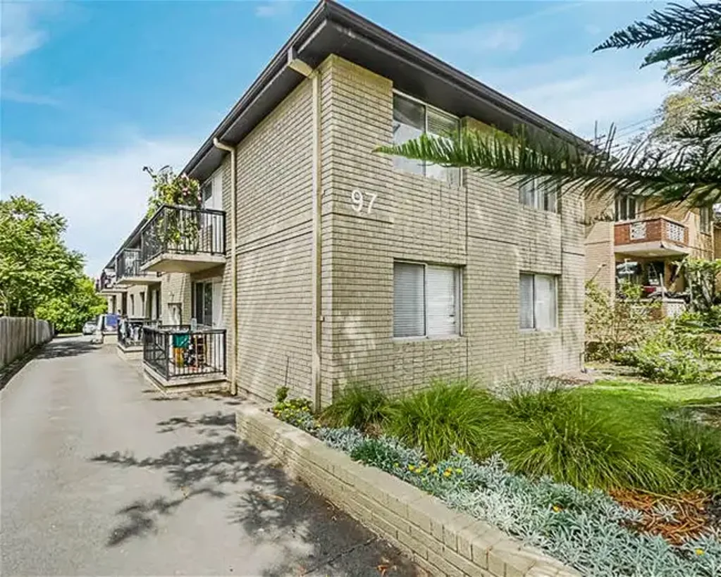 Auburn 2 Bedroom Bright North-Facing Apartment in Prime Auburn Location