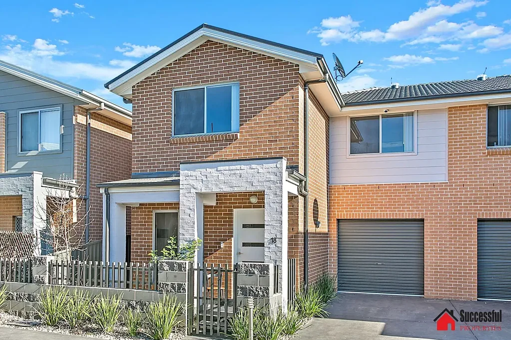 Impressive 5 Bedroom family residence