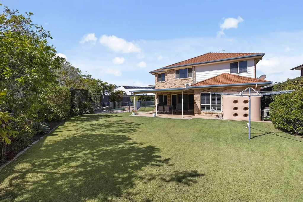 Mcdowall 5房 占地 1268 平方米的宽敞家庭住宅！ Expansive Family Home on 1268sqm Block!