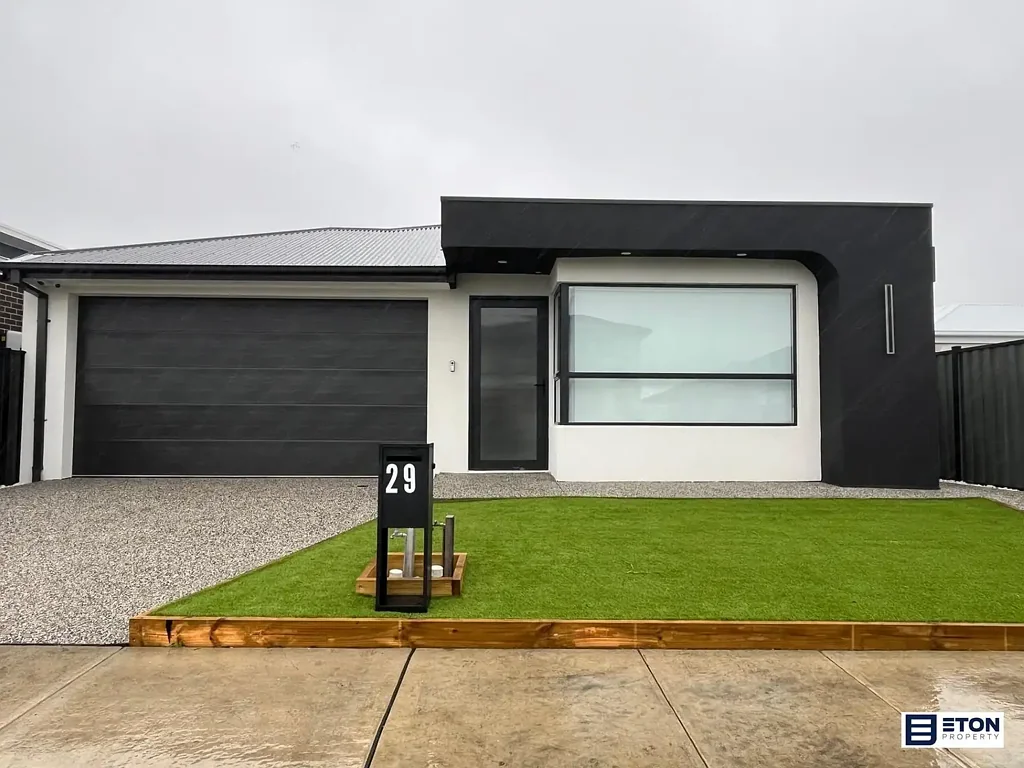 Comfortable & Stylish Family Living