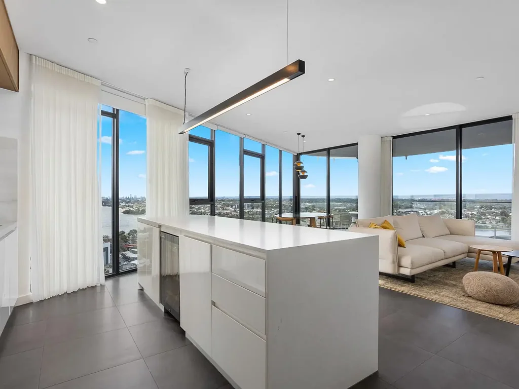 Luxury Furnished Apartment with Magnificent Vistas