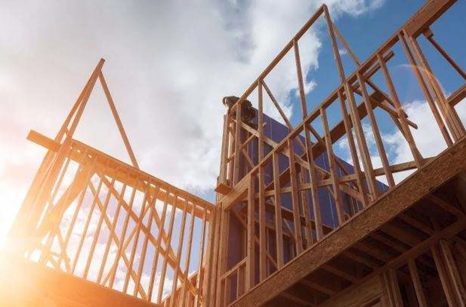 建商失踪、房子抗震不达标或漏水......买房、建房前要做哪些功课?