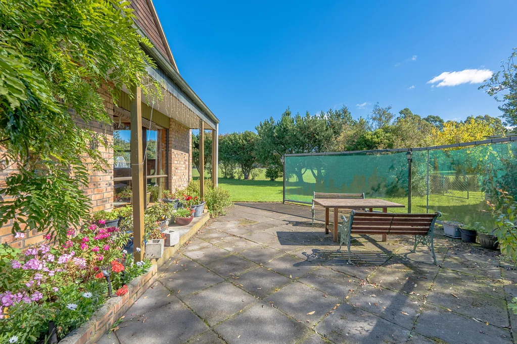 Darfield 6房  Character home, country charm