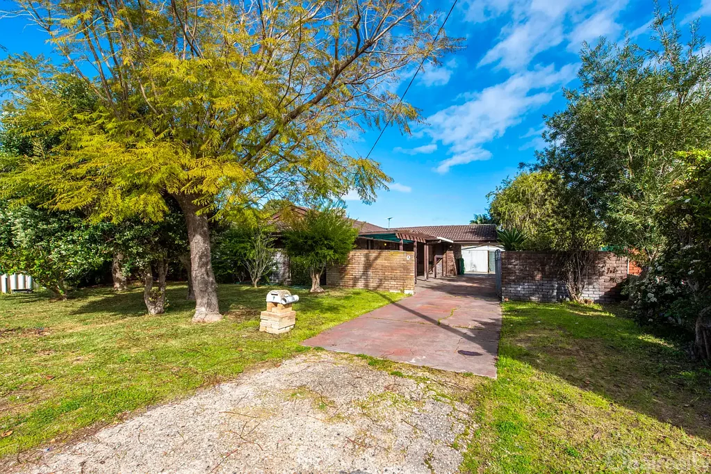 7 Warnbro Sound Avenue, Warnbro, WA 6169