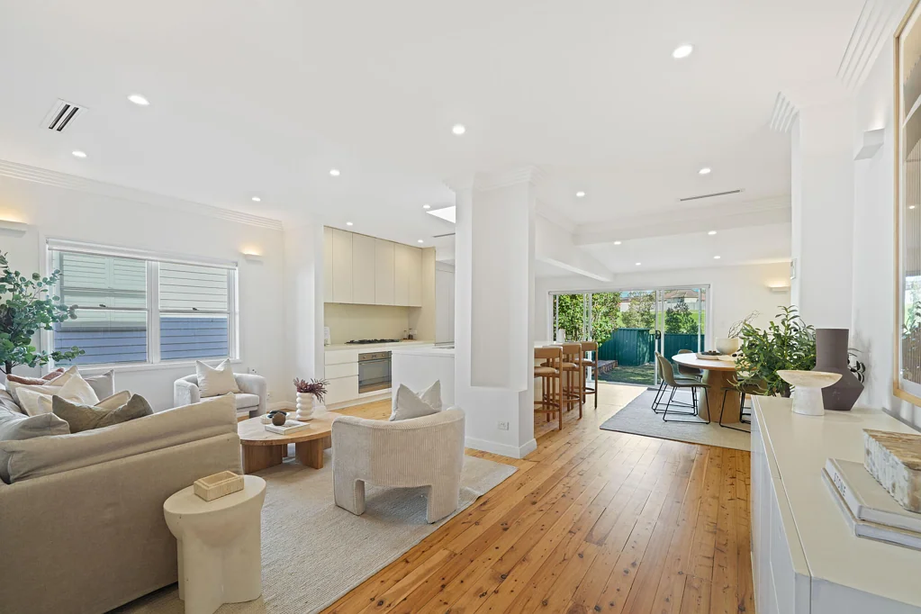 Croydon Park 3房 优质朝北全砖居所，背靠Cooks River Reserve Prime North-Facing Full-Brick Sanctuary Backing onto Cooks River Reserve