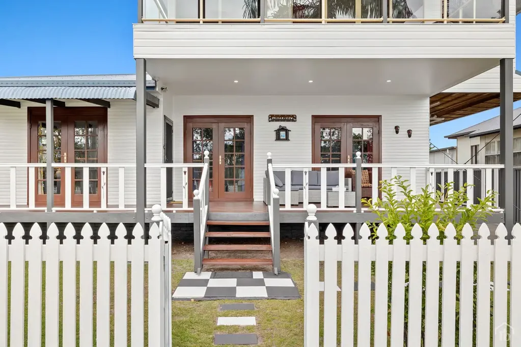 Tweed Heads South 5ห้องนอน Waterside Hamptons House