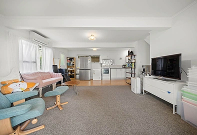 Lovely Three Bedroom in St Johns - Great Location!