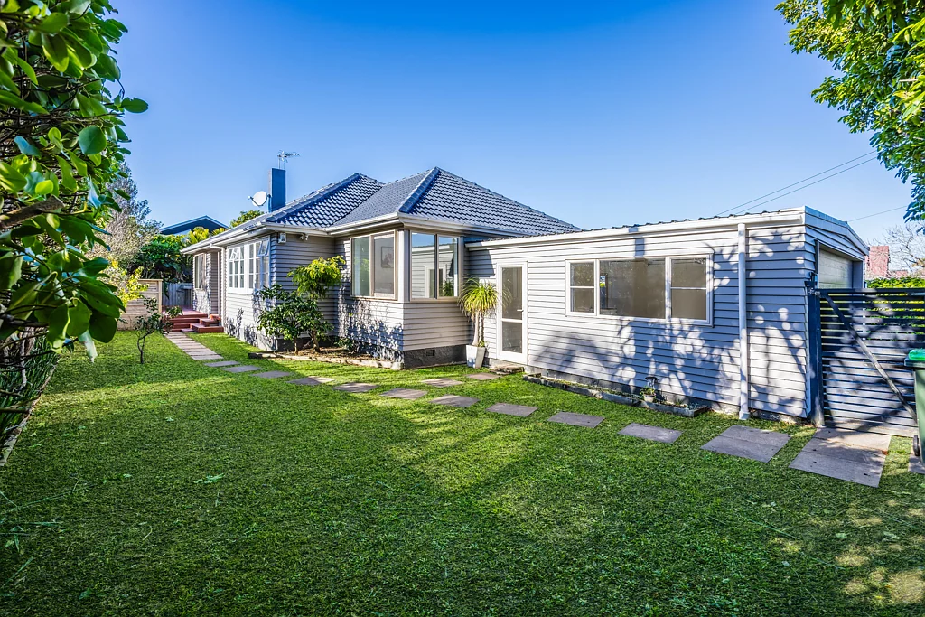216A Riverside Avenue, Point England, Auckland City, Auckland
