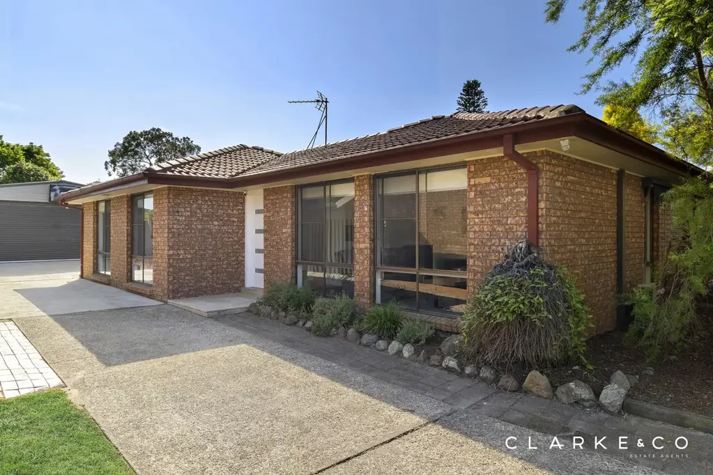 Raymond Terrace 3房  MODERN COMFORT MEETS FAMILY CHARM!