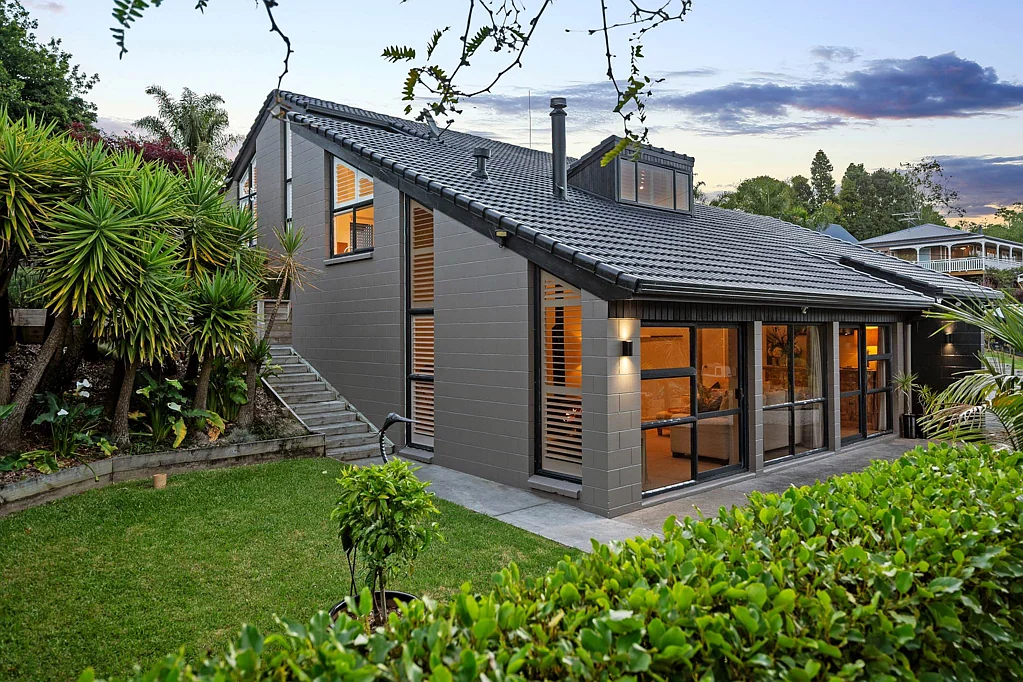 Riverhead 3બેડરૂમ High-Spec Heritage: 2,086m² Riverhead Sanctuary
