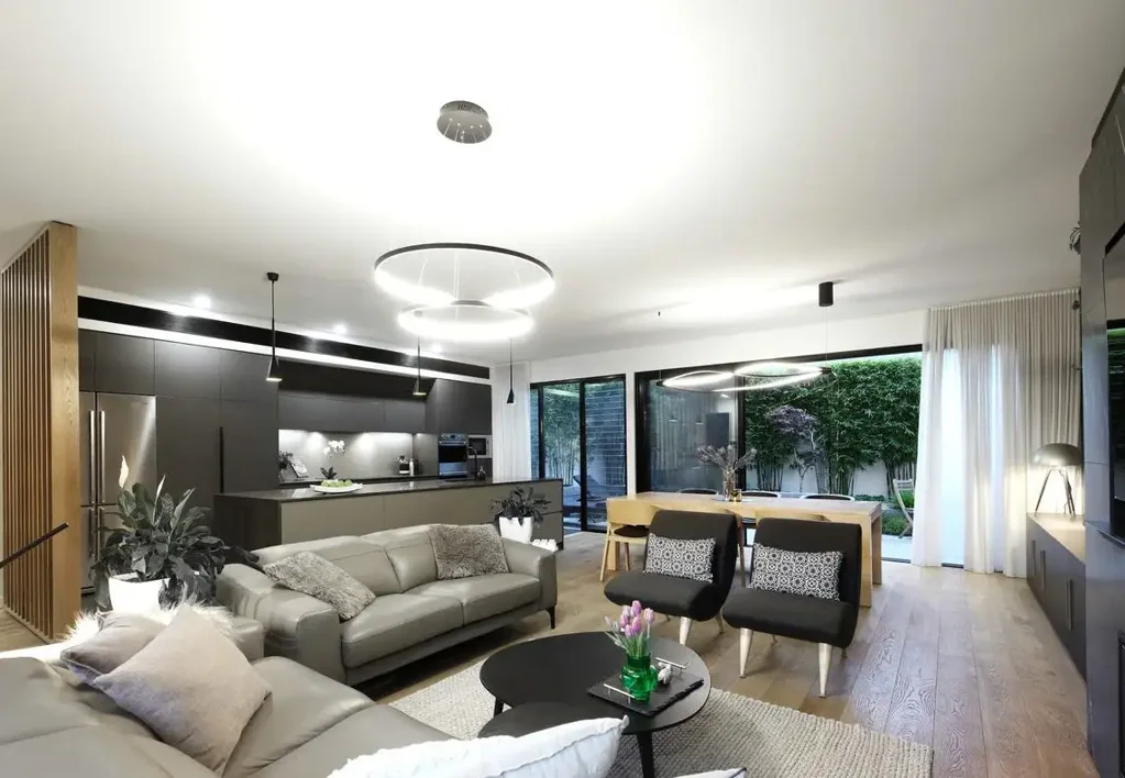 LOW MAINTENANCE LIVING