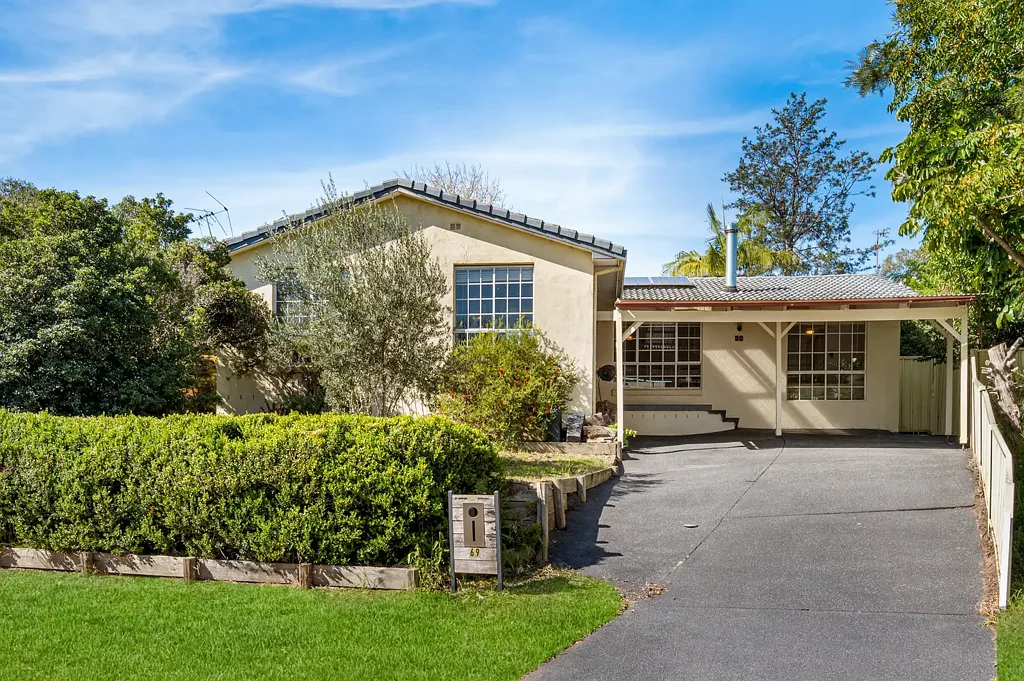 Rosemeadow 4ਬੈੱਡਰੂਮ 4 BEDROOM FAMILY ENTERTAINER! POOL, MASSIVE DECK, AND MULTIPLE LIVING AREAS!