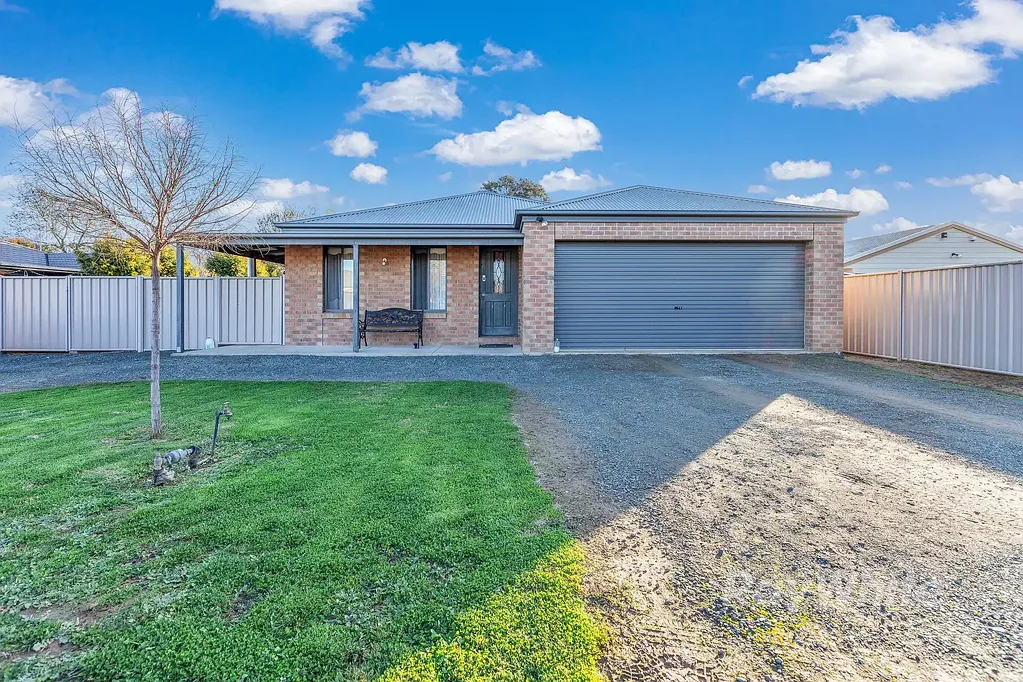 Rochester 4 Bedroom Spacious Family Living