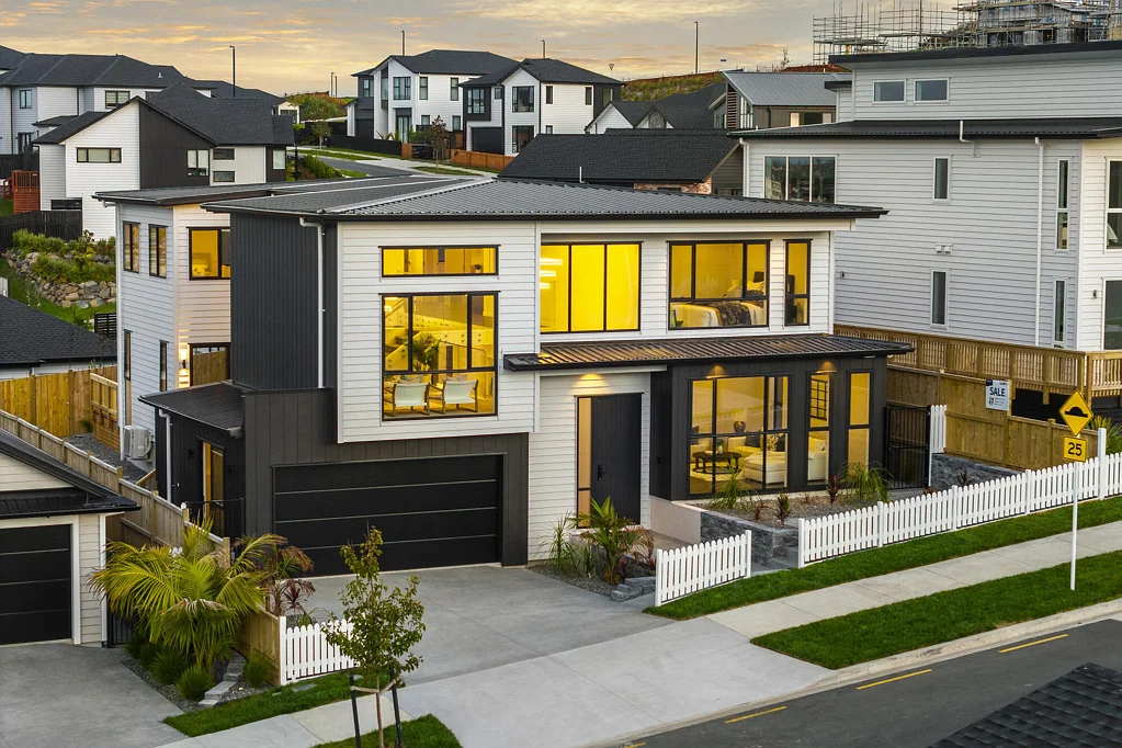 Silverdale 5Moenga Architectural Luxury Redefined
