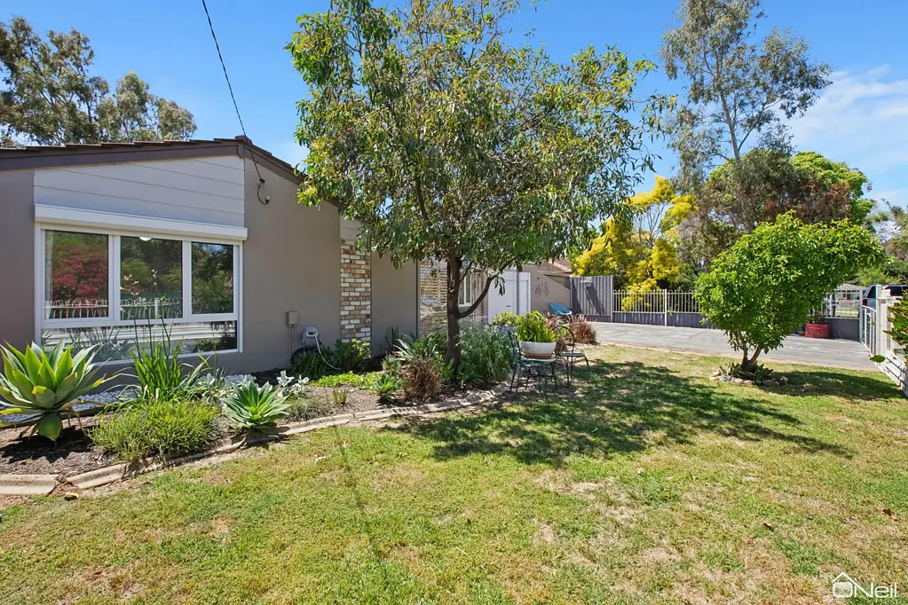 38 Redtingle Road, Camillo, WA 6111