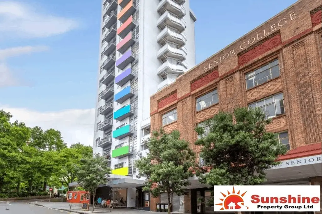 This lovely studio apartment come with fully furnished