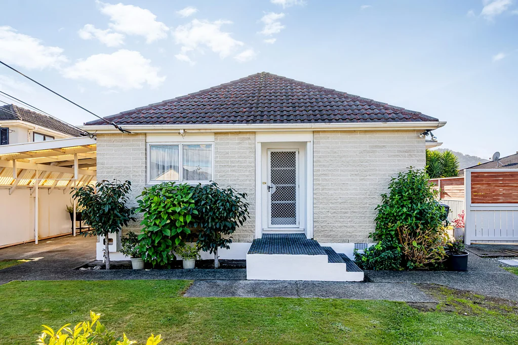 Ebdentown 2Moenga Central Living Made Easy
