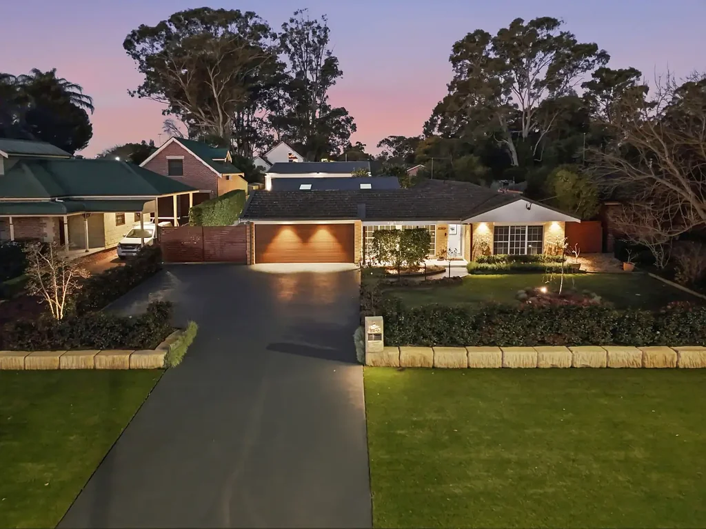 Camden South 4ਬੈੱਡਰੂਮ Modern Home, Side Access, 1195sqm Block!
