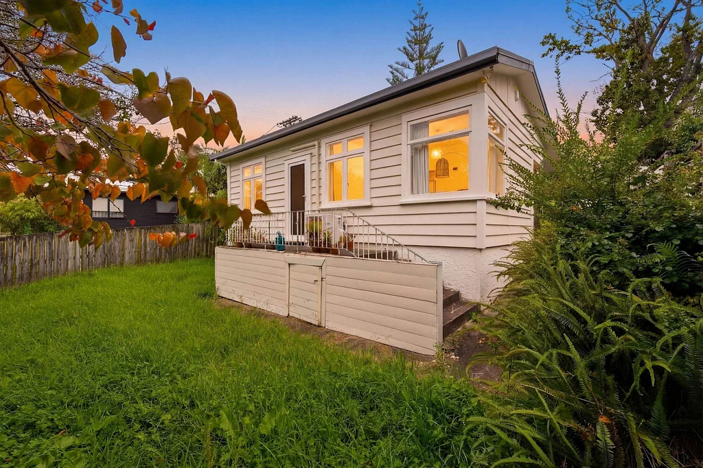 3/718 Beach Road, Browns Bay, North Shore City, Auckland