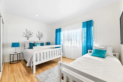 1 Shell Street, Tuross Head, NSW 2537, 5房, 2浴, House