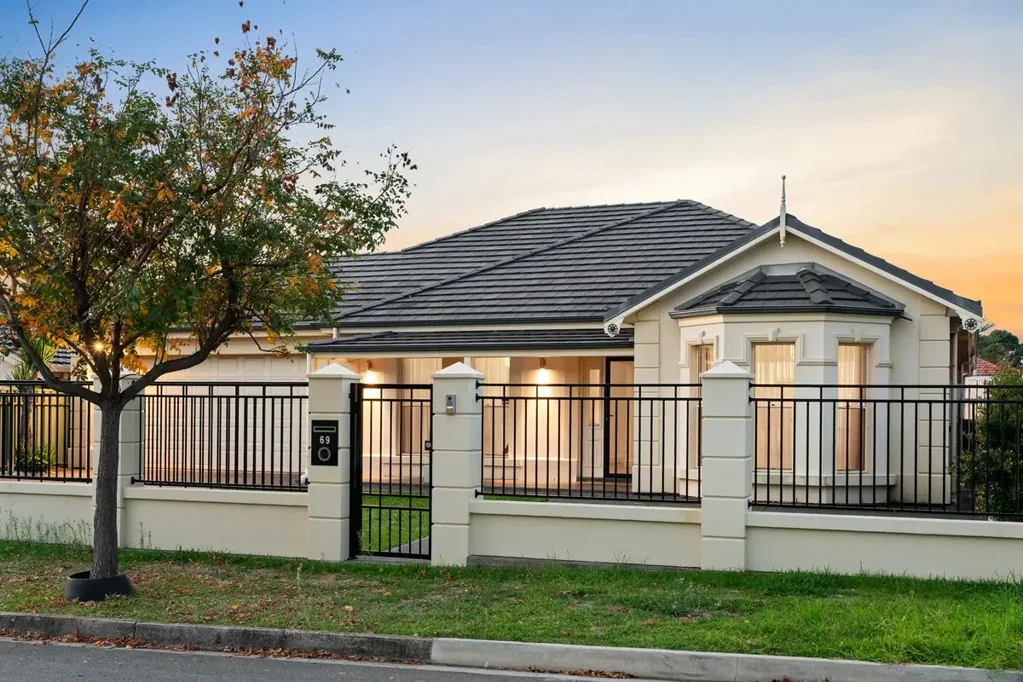 Campbelltown 4 Slaapkamer Hi, I'm Built for Big Family Living...