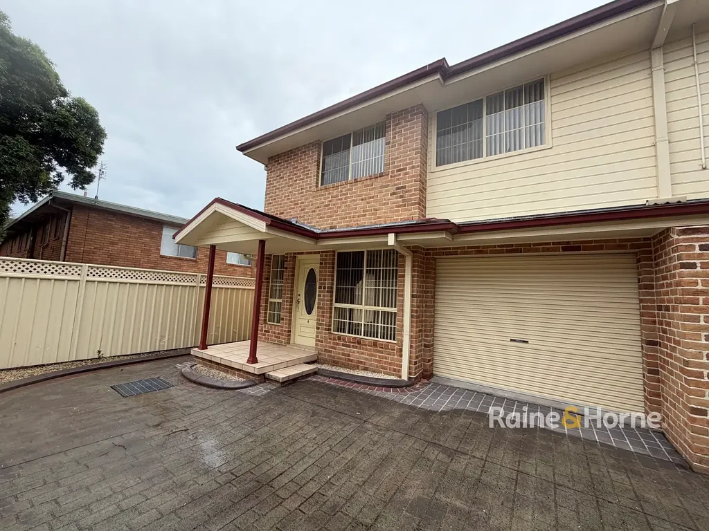 Low Maintenance Back Townhouse