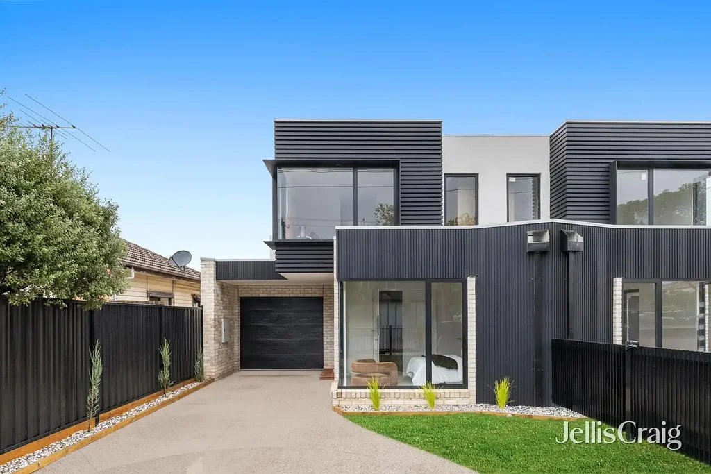 Altona North 5Habitaciones Size – And Style – On A Spectacular Scale