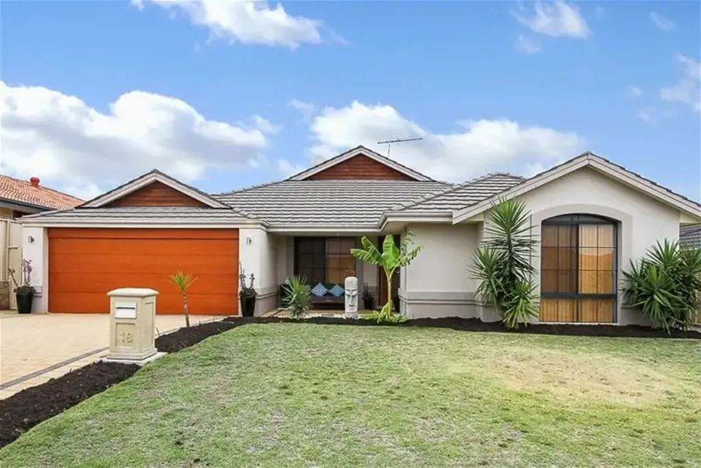 4x2 Family Home in Ideal Tapping Location