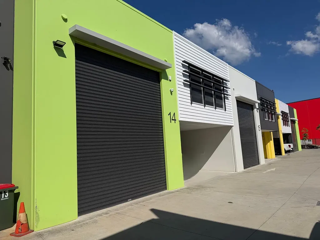 FOR LEASE - COMMERCIAL PROPERTY IN COOMERA