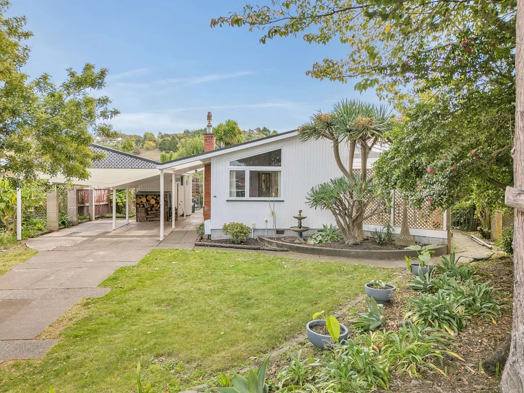 Taradale 3Zimmer Come Home to Church Road!