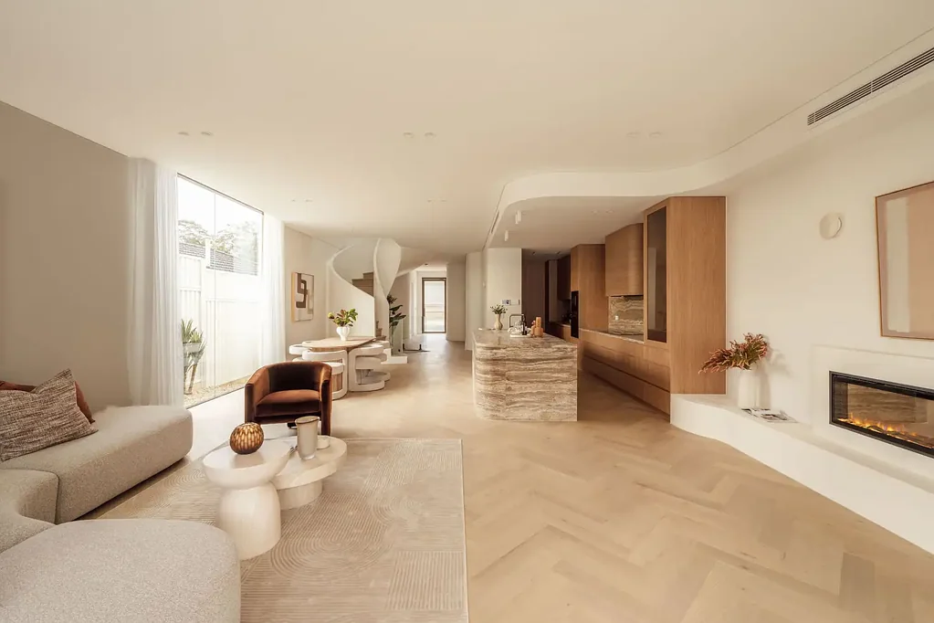 Eastwood 4غرفة نوم Luxury Family Residence of Exceptional Quality