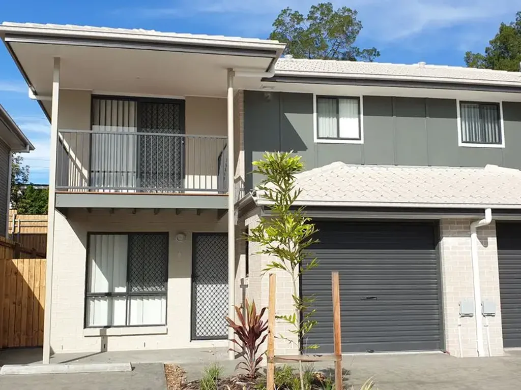 3 bedrooms Townhouse