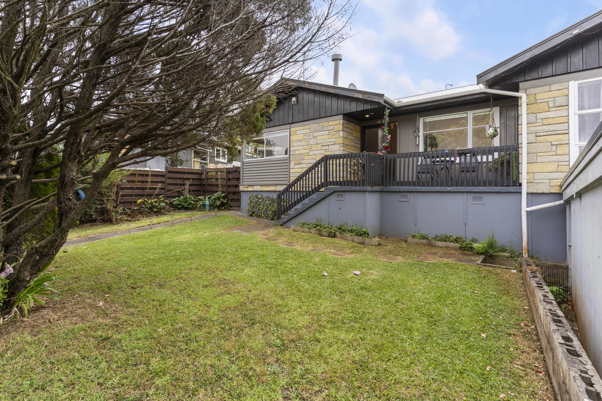 Saint Johns 3 Slaapkamer MASSIVE PRICE DROP, THIS PROPERTY MUST BE SOLD!