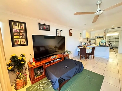 Unit 2/74a Powell Street, Bowen, QLD 4805, 2 Bedrooms, 2 Bathrooms, Unit