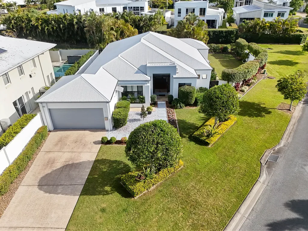 4028 The Boulevard, Benowa, QLD 4217