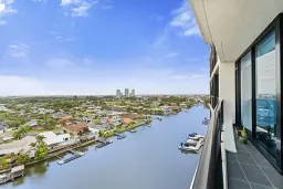 51004/5 Harbour Side Court, Biggera Waters