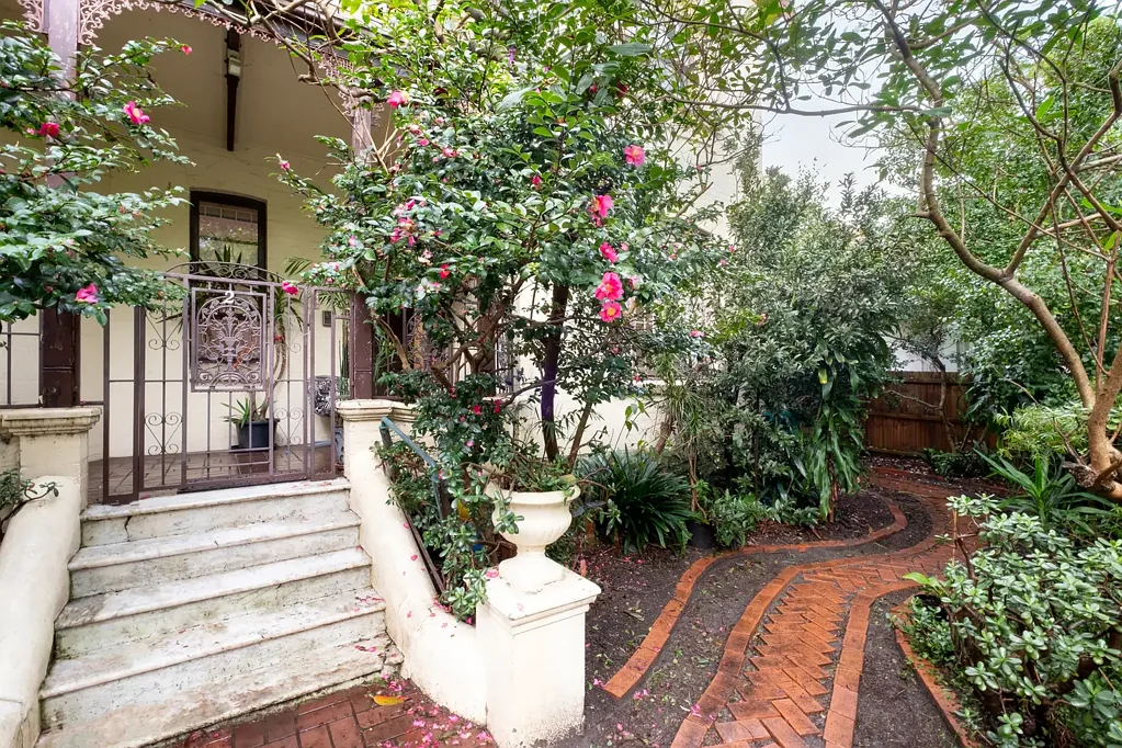 Bondi Junction 3Kwarto Elegance meets prime location

Bondi Junction / Queens Park border