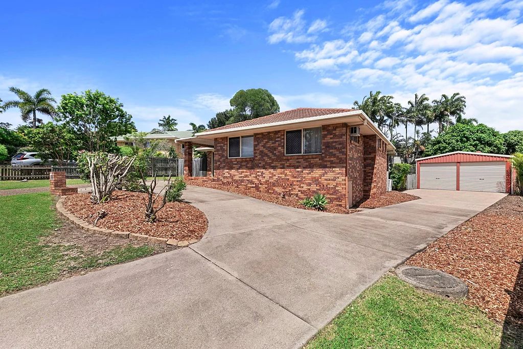 11 Oleander Avenue, Kawungan, QLD 4655