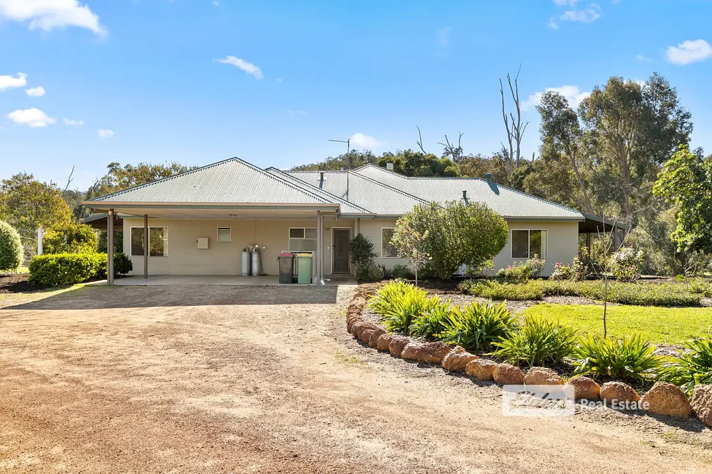 Yabberup 3Zimmer A Rare Acreage Opportunity with Endless Possibilities