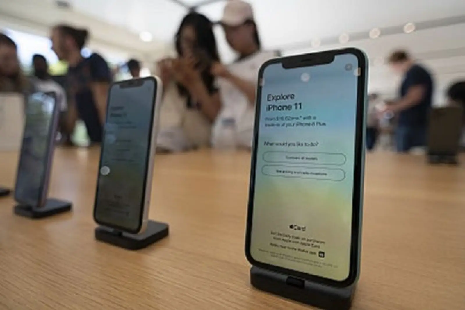 买了一个暖手宝?中国首批iPhone11传出发热严重