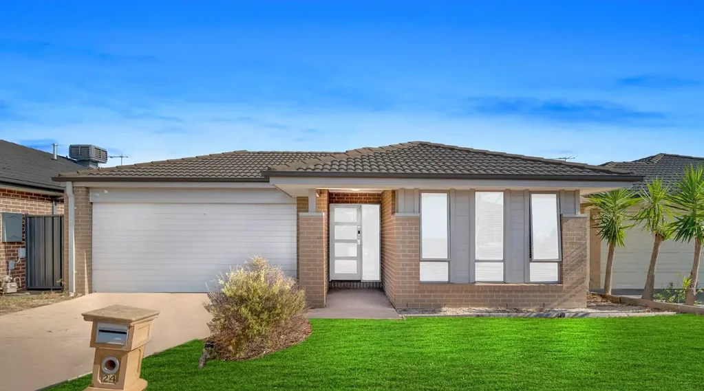 !!!Beautiful house in heart of Tarneit- ICOM Zone!!!