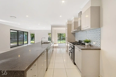 98 Cribb Avenue, Mitchelton, QLD 4053, 4 Bedrooms, 2 Bathrooms, House