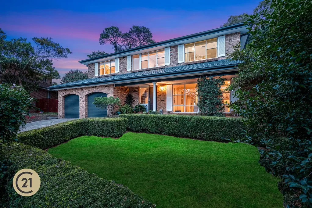 Cherrybrook 5 Bedroom FAMILY LIFESTYLE | CHARM, COMFORT & CONVENIENCE | WALK TO METRO