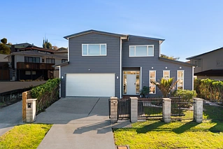 5 Lyttelton Avenue, Forrest Hill, North Shore City